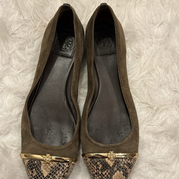 Tory Burch Pacey Olive Green driver flat shoe pre-owned size 9. - Picture 4 of 6